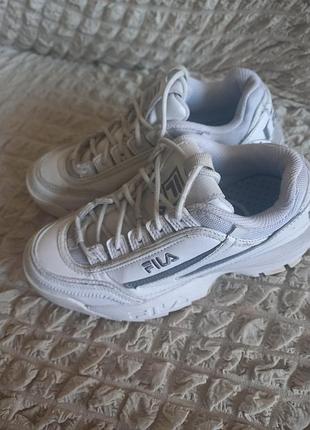 Оригинальные белые кроссовки fila, 37 размер.