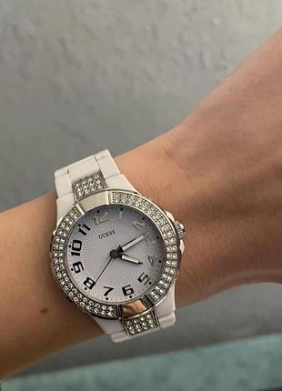 Guess годинник