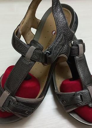 Босоножки-сандали кожа жен. 40р.clarksиндии