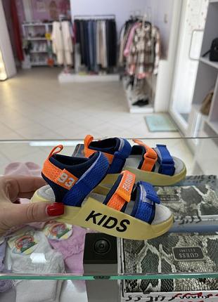 Нові босоніжки на хлопчика розмір 24