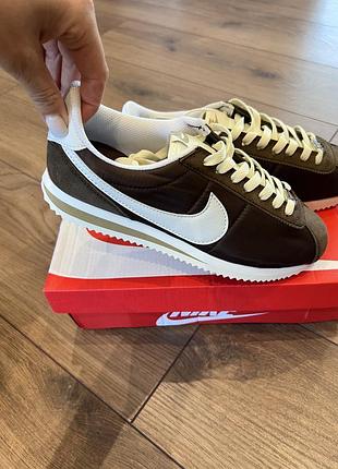 Кросівки tongue nike cortez