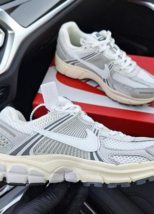 Nike vomero 5 platinum tint premium silver/white в сером цвете 37-41 размер