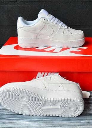 Кросівки жіночі nike