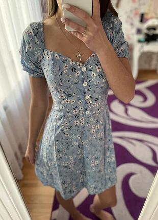 Сукня жіноча