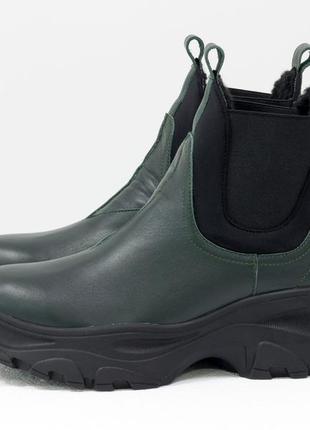 Кожаные  женские ботинки на массивной подошве темно-зеленого цвета3 фото
