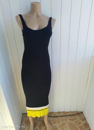 Сукня в рубчик