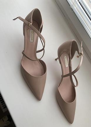 Туфли новые, 41 размер, киттен хилл