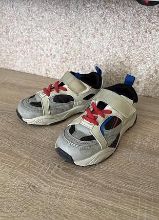 Кросівки zara
