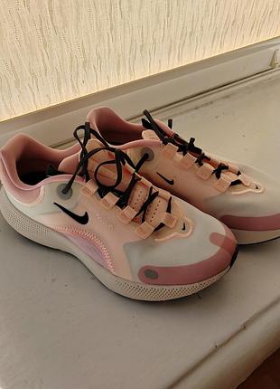 Кросівки жіночі бігові nike оригінал2 фото