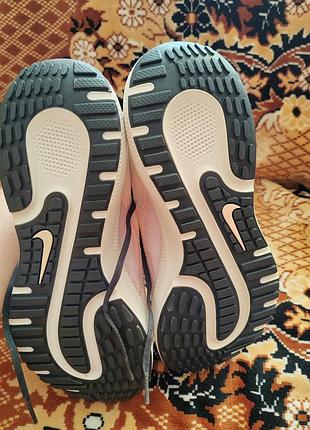 Кросівки жіночі бігові nike оригінал4 фото