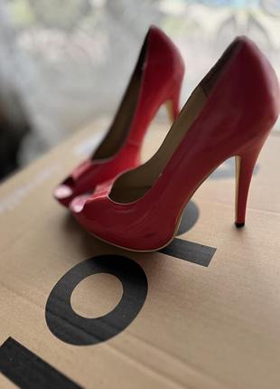 Туфлі жіночі