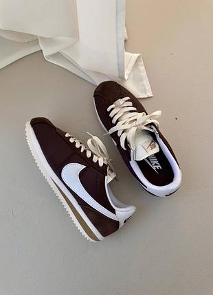 Кросівки унісекс nike cortez коричневі