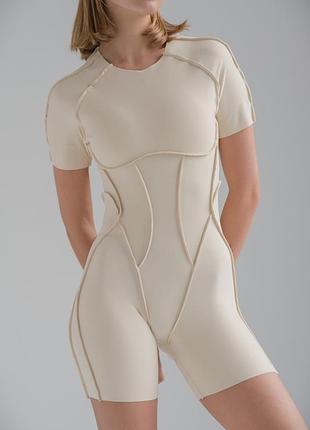 Жіночий спортивний комбінезон з ефектом push up та відкритою спиною without retrit white