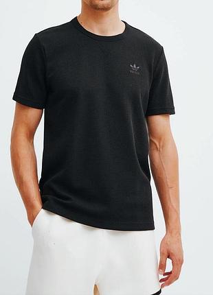 Чоловіча унікальна чорна футболка adidas originals оригінал