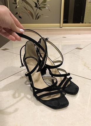 Босоніжки zan zara