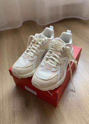 Кросівки жіночі puma hypnotic ls (40,5 р., 26 см), колір warm white-white-almond