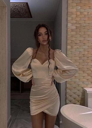 Сукня атласна червона ( на фото беж).