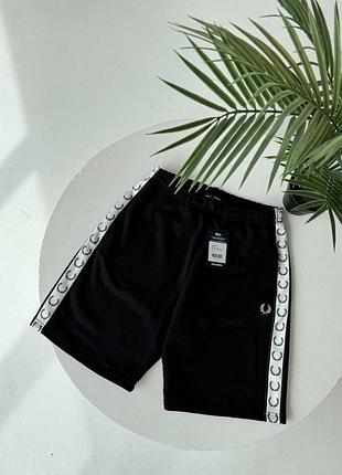 Шорти fred perry лампас