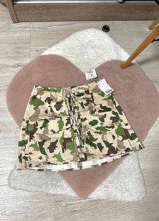 Спідничка карго від bershka