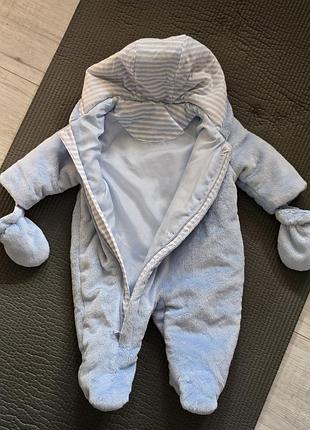 Комбинезон голубой для мальчика 0- 3 мес. идеальное состояние.