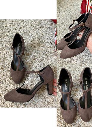 Шикарні комфортні замшеві туфлі в шоколадному/мокко кольорі,anne mishelle,p.40