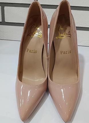 Туфлі christian louboutin