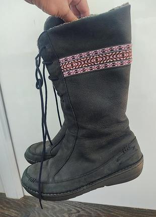 Теплющі шкіряні сапожки teva