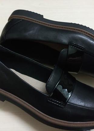 Туфли-лоферы весна-осень кожа жен.38р.clarks индии