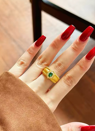 Кольцо в винтажном стиле с покрытием зеленый камешок