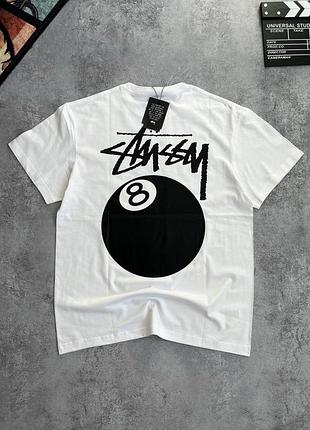 Біла футболка стусв