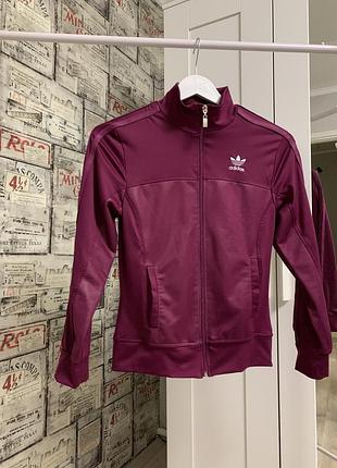 Спортивна кофта на блискавці