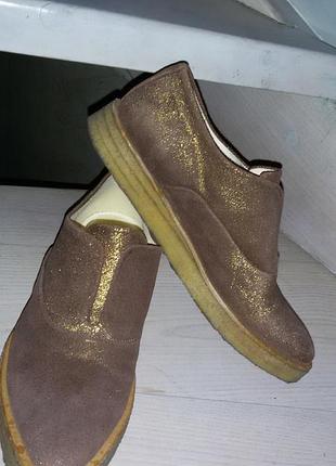Angulus (denmark) -шкіряні туфлі-лофери ,низький хід р.37 (24 см)