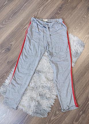 Спортивні штани жіночі