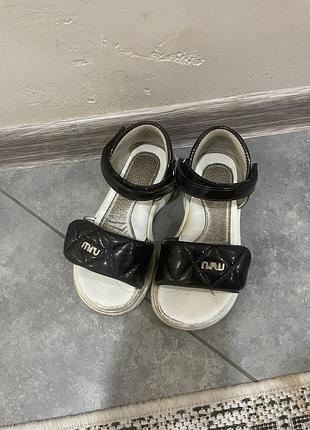 Босоніжки для дівчинки 4