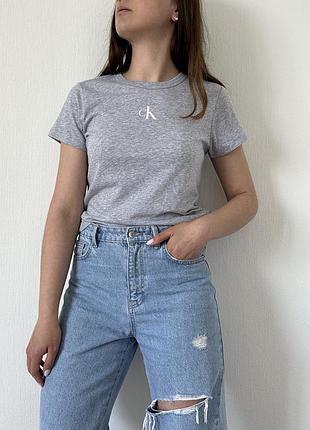 Жіноча футболка calvin klein