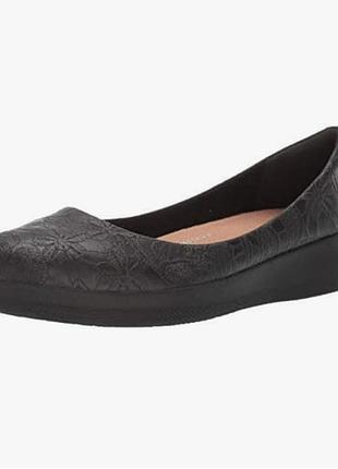 Балетки/ туфлі з тисненням в квіти fit flop 42 розмір