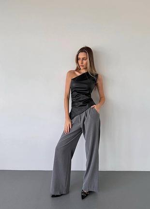 Топ з еко-шкіри