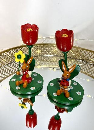 Дерев’яні великодні фігурки ручної роботи.