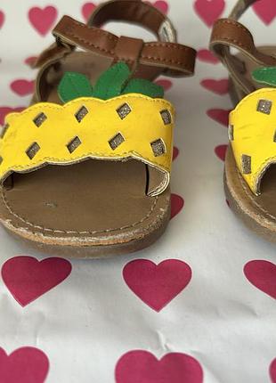 Босоніжки для дівчинки 6