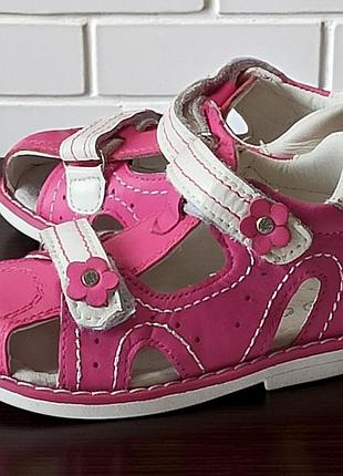 Ортопедические кожаные закрытые босоножки сандалии на липучках для девочки 273 clibee клиби 22-14см