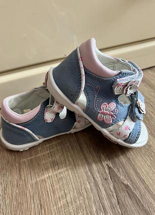 Босоніжки для дівчинки 3