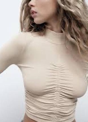 Лонгслів зі сборками zara