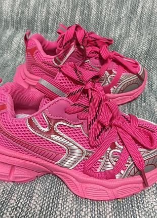 Кроссовки (17 см)