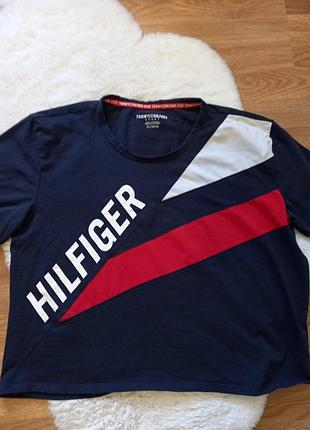 Футболка базовая,футболка,футболка tommy hilfiger,фирменная футболка tommy hilfiger