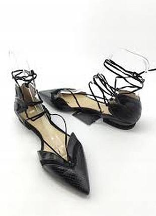 Стильные черные босоножки