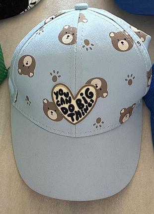 Кепка мішка на дівчинку