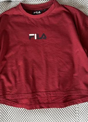 Бордова футболка fila