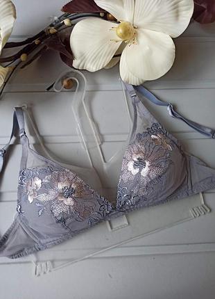 Очень красивый тонкий полупрозрачный бюстгальтер бралетт 70а