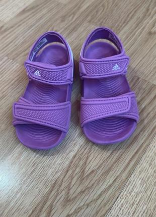 Босоніжки adidas 22 р