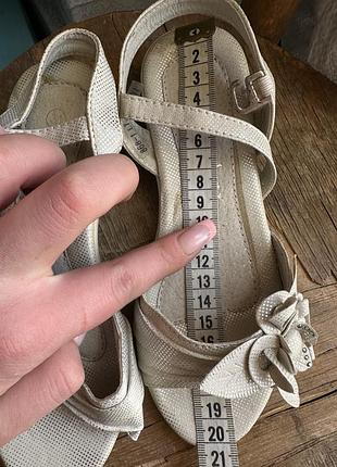 Босоніжки 2